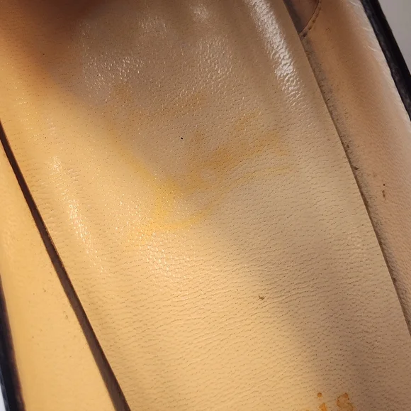 CHRISTIAN LOUBOUTIN Size 7 Black Heels Pumps Shoes 37 1/2 - Picture 3 of 10